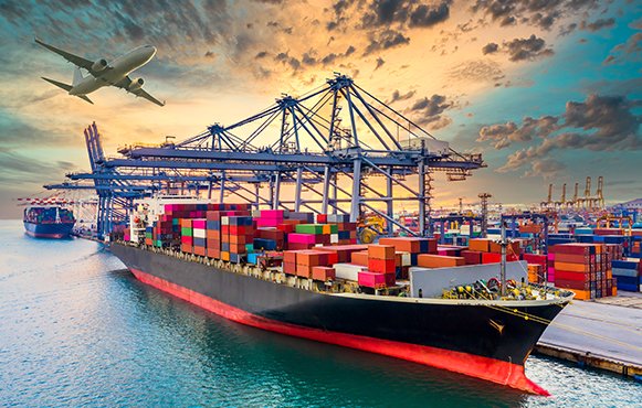 Transport international de marchandises et déménagement maritime avec conteneur cargo